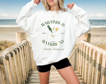 MARTINIS & MATRIMONY Bachelorette Sweatshirt // Custom Location Bachelorette Merch // Personalized Bach Crewneck // Bridal Party Sweatshirt