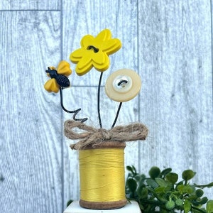 Bee Happy Block and Spool, Cute Bee, Bee Decor, Bee Tiered Tray, Summer Bee Tiered Tray, Button Flowers, Farmhouse, Bees and Daisies, Bee