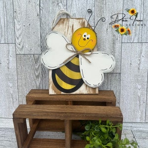 Bee on Small Tag, Tiered Tree Decor, Bee Decor, Farmhouse Decor, Spring Tiered Tray, Summer Bee Decor, Cute Bee, Black and Yellow, Honeybee