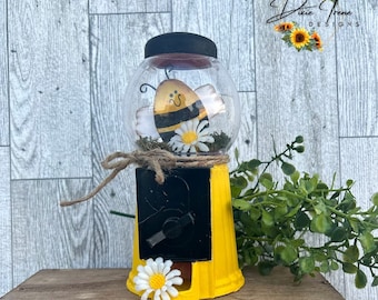 Bee Mini Gumball Machine, Bee Decor, Bee Tiered Tray, Cute Bee, Farmhouse, Summer Tiered Tray, Spring Decor, Bees and Daisies, Honeybee
