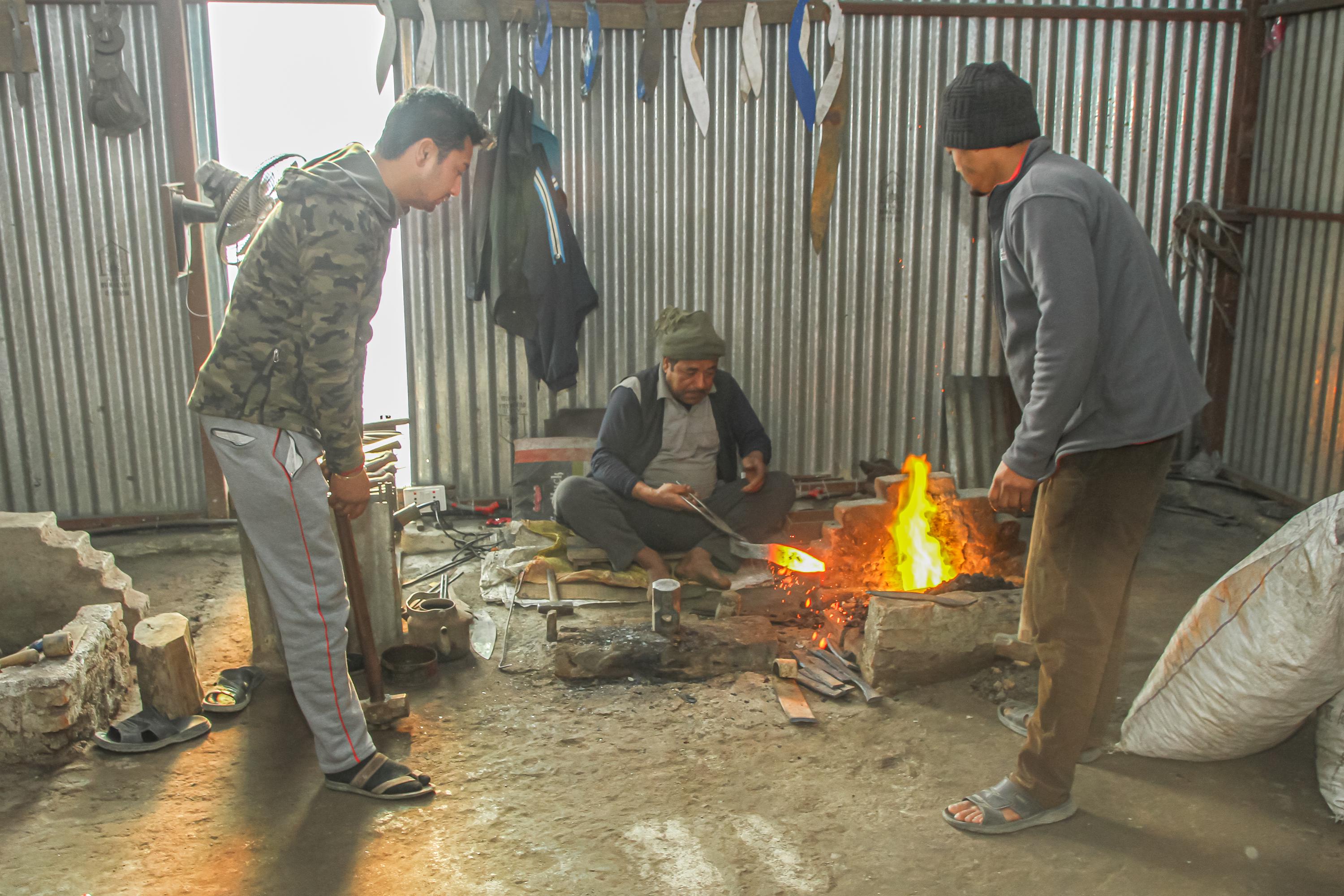 バイキングの槍、22インチ、焼き入れ炭素鋼、手鍛造の北欧風ブレード