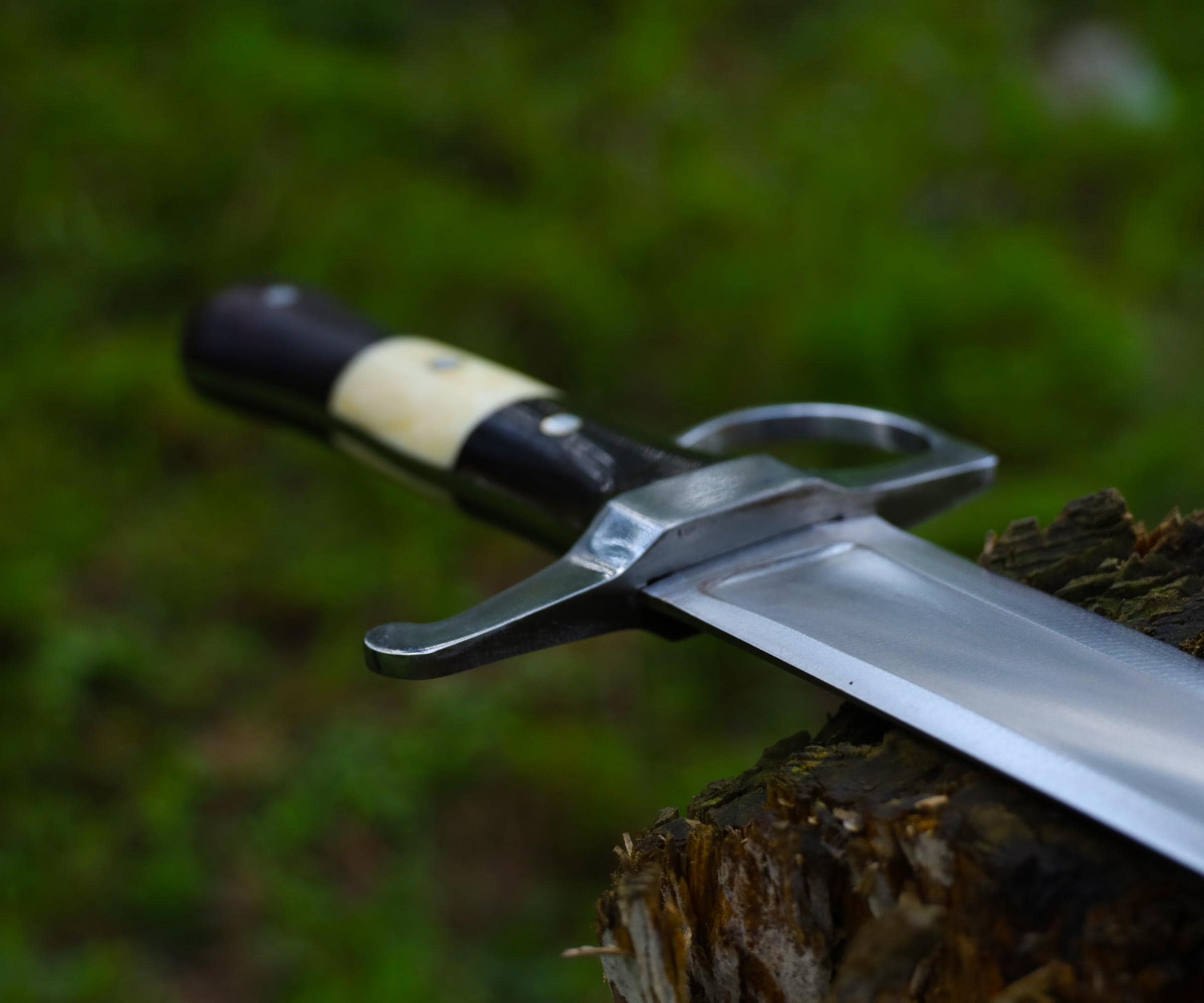 Short Sword 26 Inch Carbon Steel, Hand Forged Full Tang Collector