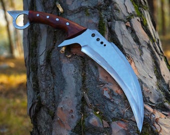 Hand Forged Karambit Knife: Carbon Steel Blade, Leather Sheath