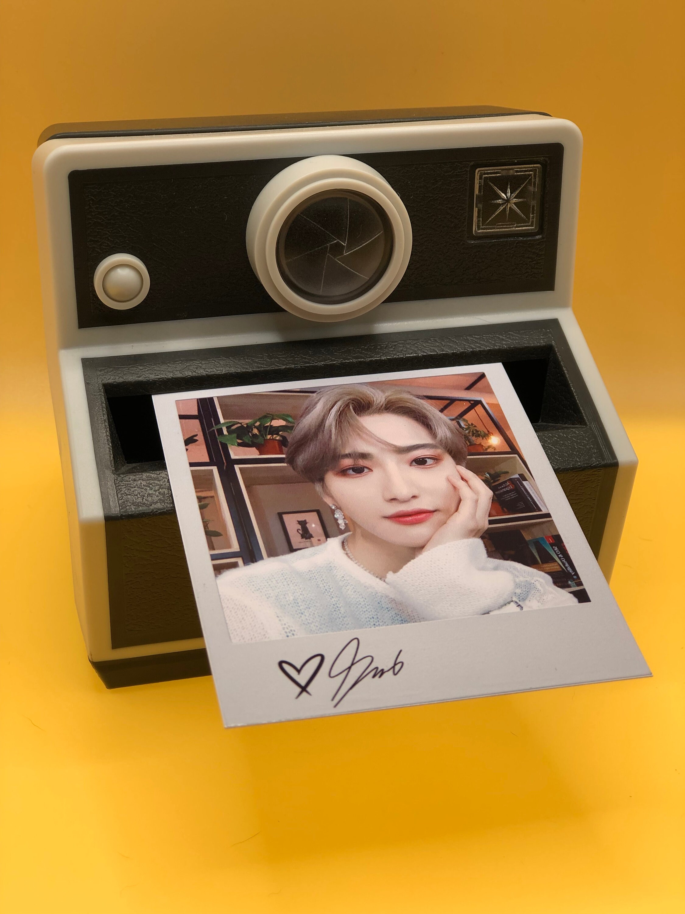 ateez ホンジョン　未公開　ポラロイド ATEEZ 非公式サイン入りポラロイド - 8枚セットまたはメンバー個別