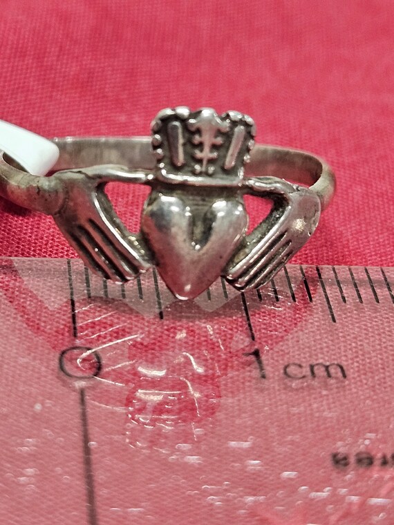 Claddagh hands shop