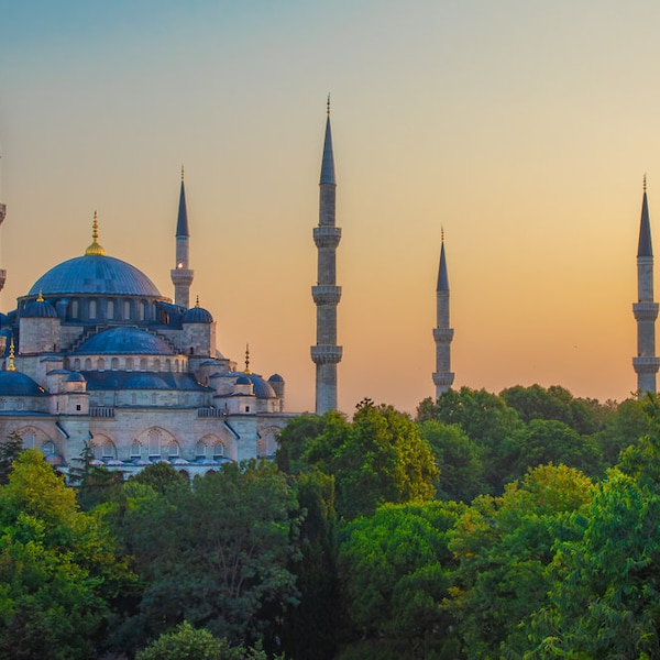 Golden Hour at the Blue Mosque: Mesmerizing Istanbul Landscape - Vibrant Wall Art for Travel Enthusiasts & Modern Interiors