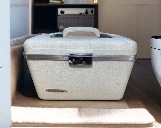 Vintage White Starflite Train Case With Mirror Etsy