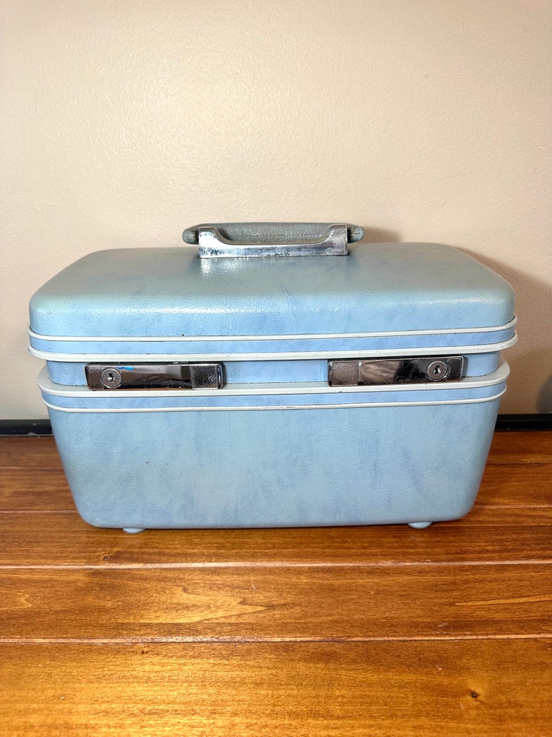 Vintage Baby Blue Samsonite Profile Train Case, Cosmetic Case, Travel Case, Luggage, No Key or Tray image 10