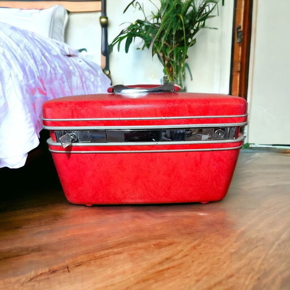 Vintage Bright Red Samsonite Train Case, Cosmetic Cas… Gem