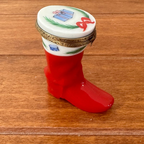 Vintage Limoges France Peint Main Christmas Boot Trinket Box