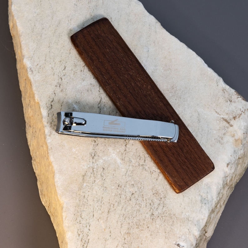 Ergonomic Onehanded Nail Clippers mahogany Wood 360 Degree Pivot