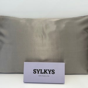 Mulberry Silk Pillowcase for Hair and Skin 22-Momme Premium Grade 6A Silk Pillowcase Self Care Luxury Gift
