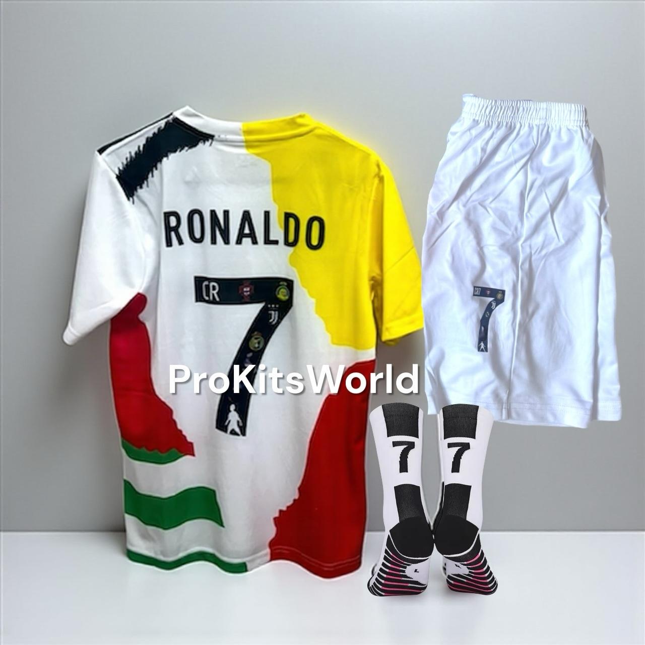 Ronaldo Juventus Juventus Jersey And Shorts Ronaldo Juventus 21/22