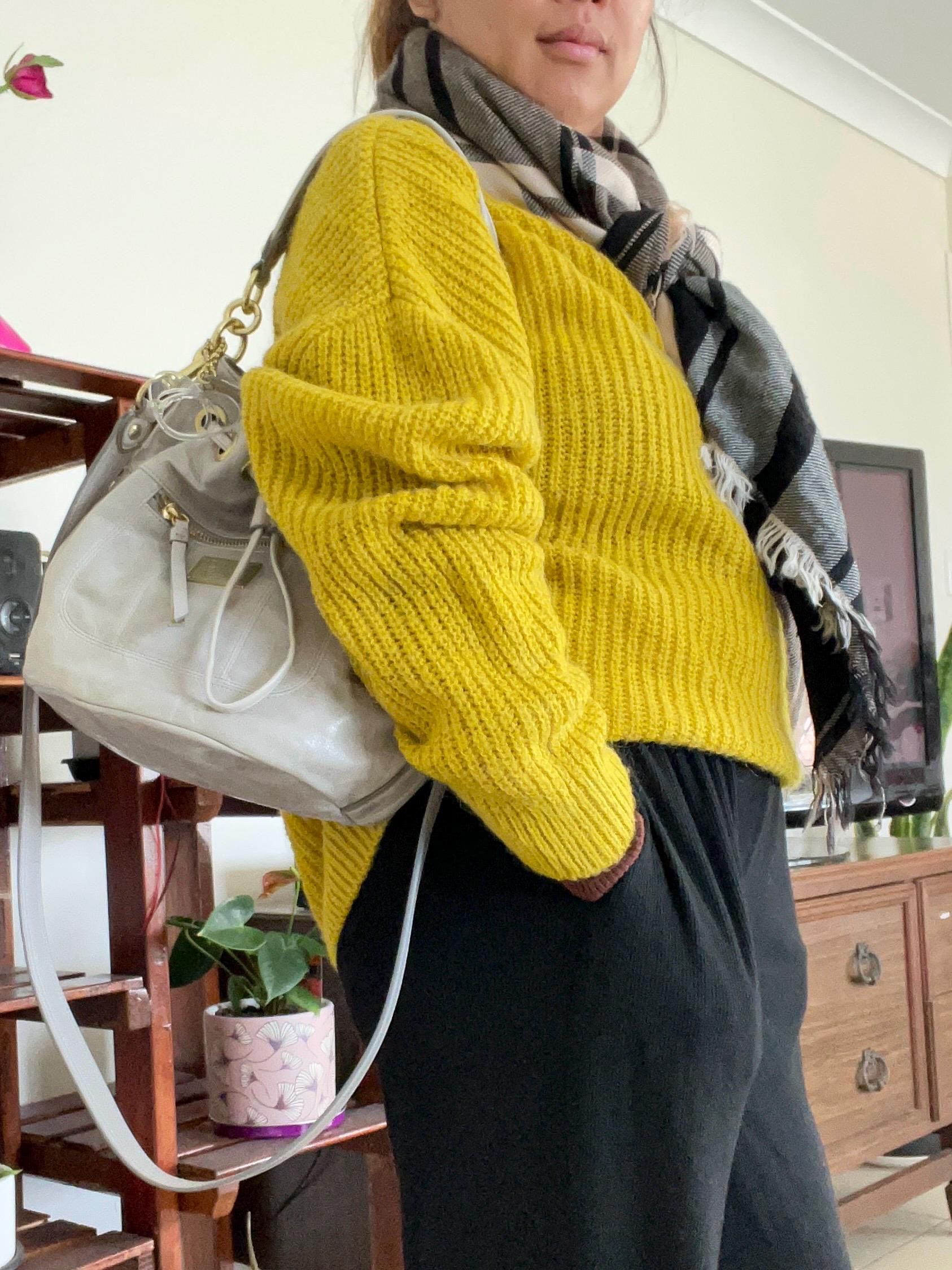 Authentic Vintage Coach Two Way Leather Bucket Bag|crossbody