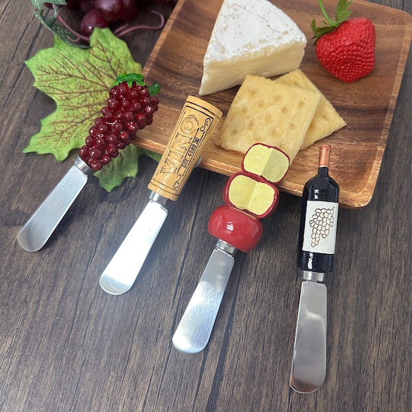 4-Piece Hand Painted Resin Handle with Stainless Steel Blade Multipurpose Cheese Spreader Set (Vino Design)