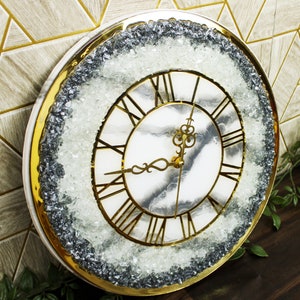 GreyGoldHandcraftedPremiumEpoxyWallClockForHomeDecorGiftForHousewarming