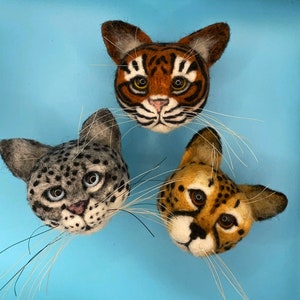Cute big cat faces hanging decoration