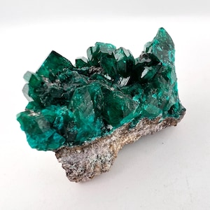 Gemmy Dioptase Specimen (Mindouli Mine, Republic of Congo) - 46g