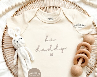 hi daddy pregnancy announcement Onesies®, Embroidered pregnancy announcement to husband, baby announcement onsie, Surprise Gift For Dad