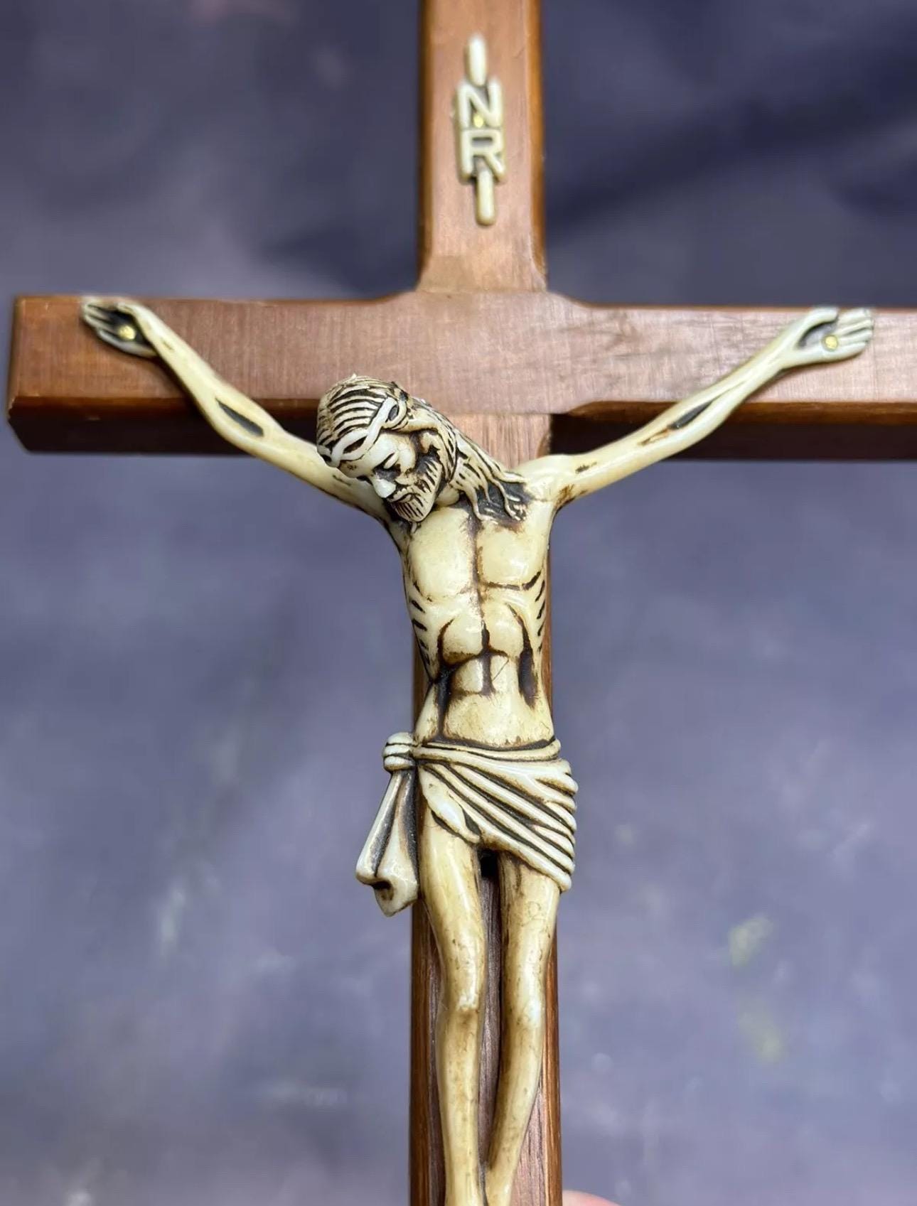 ヴィンテージ INRI 樹脂製 イエス・キリスト 木製十字架 木製クロス