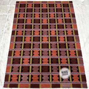 Alfombra Kilim de lana anudada a mano: diseño moderno sueco, tono marrón, 8x10