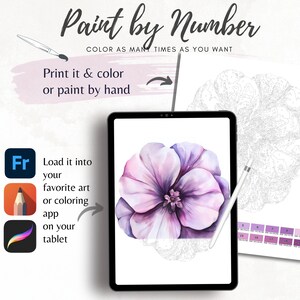 Op de afbeelding: Een digitaal paint-by-number ontwerp met een paarse bloem op een tablet. De afbeelding bevat instructies om af te drukken en in te kleuren of met de hand te schilderen, en te laden in een kunst-app. De tekst luidt 'Schilderen op nummer'.