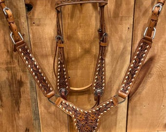Hand-Tooled Leather Western Breast Collar & Headstall Set – Floral Carving, Premium Quality