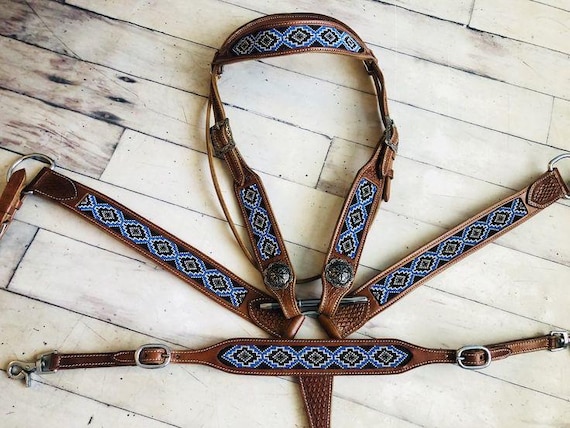 ST-004 Ensemble collier de poitrine et rênes en cuir véritable pour selle de cheval Western Motif floral