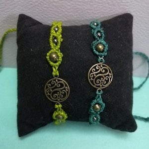 fancy bracelet - micro macramé