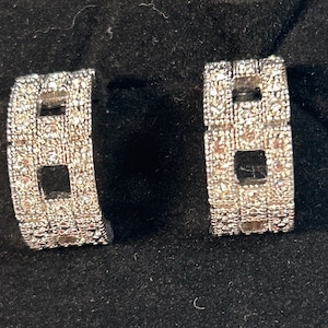 Vintage KJL  “2004” Kenneth Jay Lane  Silver Tone Glamorous Rhinestone Hoop Earring Pierced Earrings 1” New Condition