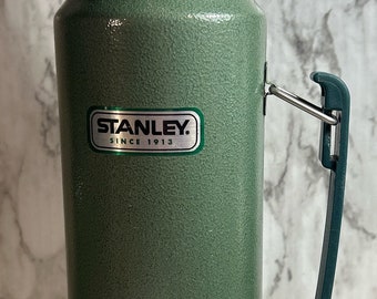 Vintage Stanley Thermos, Black and Chrome, Keeps Drinks Hot or Cold, for  Retro Picnic, Cottage Beach Decor, Vintage Camping Gear Collection 