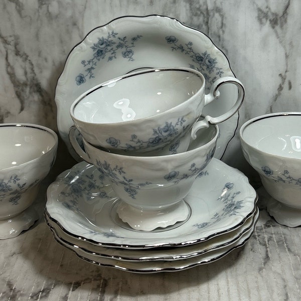 Vintage Johann Haviland Footed Teacup and Saucer set of 4 Saucer 6 1/8” Cup 3 3/8” W 2 5/8” T Blue Garland Bavaria Germany Excellent Condi