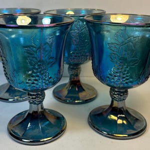 Vintage set of 4 Indiana iridescent Carnival Glass Goblets Harvest Blue Pattern Grapes Leaves 5 1/4” x 3.5” Excellent Condition