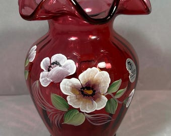 フェントン クランベリーガラス 7インチ花瓶; フェントン 手吹きガラス