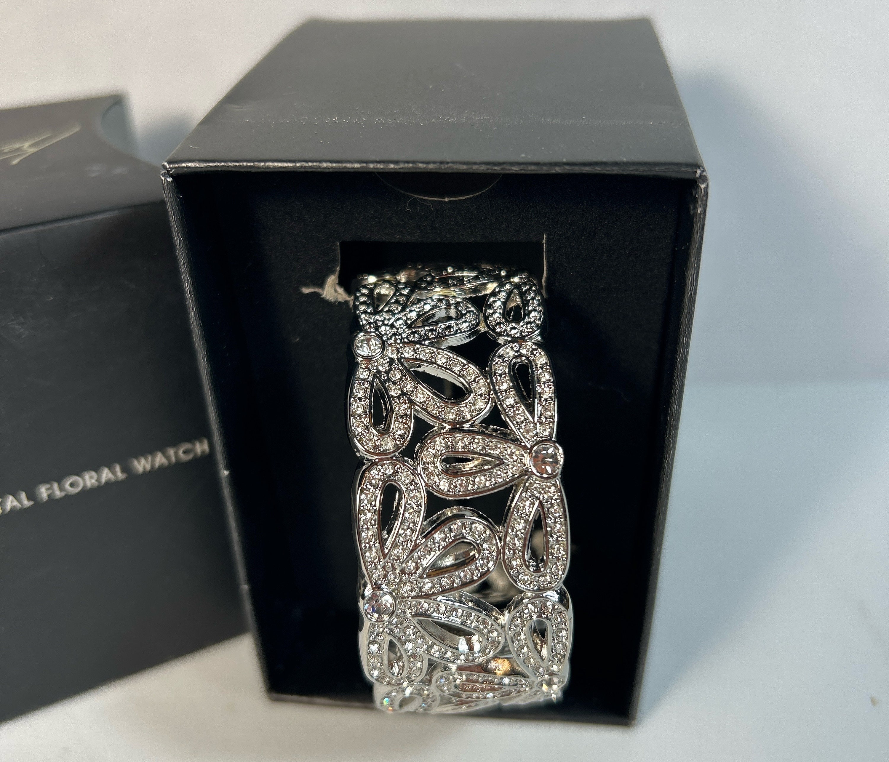 Kenneth Jay Lane Crystal Rhinestone Floral Clamper Hinge Cuff Bracelet Kenneth Jay Lane Clear Rhinestone Clamper Bracelet main image 2
