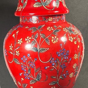 Vintage Large Lidded Ginger Jar Vase Chinese Oriental Finial 15” T X 8” W  Red and Blue Floral excellent condition!