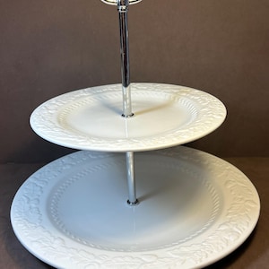 Vintage Martha Stewart Two Tier Server Cake Cupcake Stand Acorn Pattern display standing silver hardware 11”x11.5” excellent condition