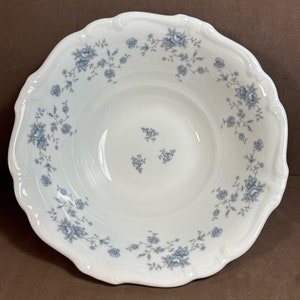 Vintage Johann Haviland Vegetable Serving Bowl Porcelain  8.5” x 3” Blue Garland Bavaria Germany Excellent Condition!