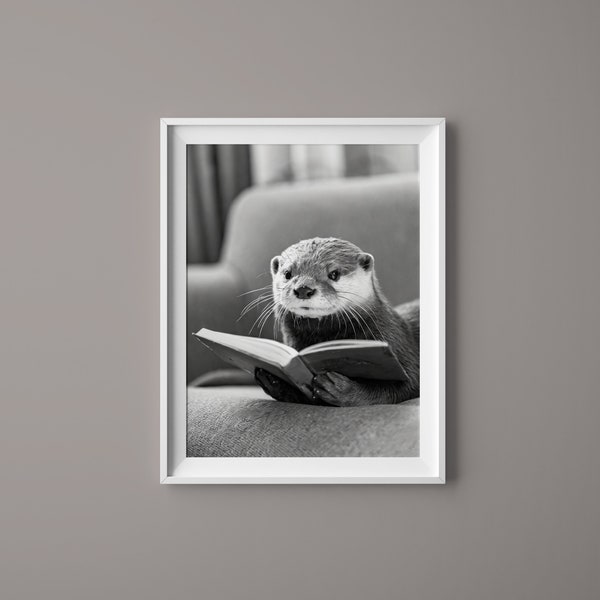 Reading Otter - Black and White Animal Poster Wall Art Print Home Decor Premium - Poster auf mattem Papier