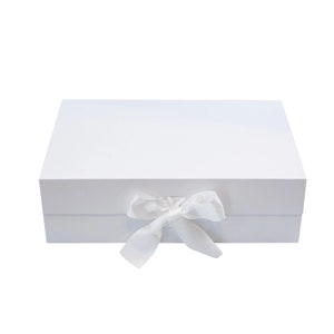 Duża biała wstążka Jedwabna wstążka Magnetyczne pudełko 35,5 x23,5 x 10,5 cm Ogromne pudełko chrzest chrzest wspaniałe luksusowe hurtowe prezenty ślubne