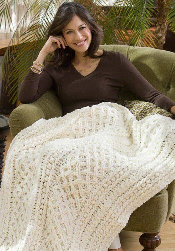 Lattice Weave Throw in Red Heart pattern