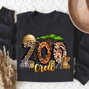 a black shirt with the word zoo on it