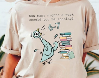 Funny Pigeon Reading Shirt, Book Lover Gift, Funny Teacher Reading Shirt, Cute Bird Bookworm Shirt, Book Lover Gift, Pigeon Teacher Shirt