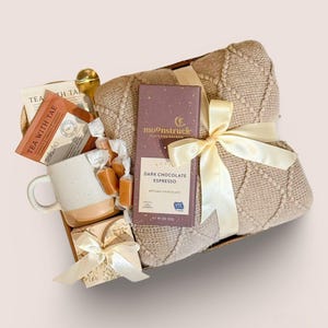 Sending Comfort Care Package for Women with Wool Blanket, Sympathy Gift Box for Best Friend, Candle and Tea, Heartfelt Thinking of You Gift