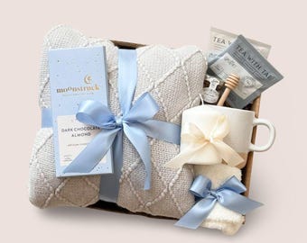 Birthday Gift Box, Sister Birthday Gift, Birthday Gift Basket, Happy Birthday Box, Womens Birthday Gift, Best Friend Birthday