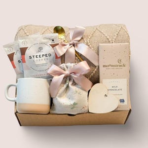 Hygge Gift Box with Blanket, Thank you gift, thank you gift for friend, thank you gift box, thank you gift mentor, teacher, coworker