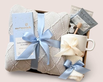 Birthday Gift Box, Sister Birthday Gift, Birthday Gift Basket, Happy Birthday Box, Womens Birthday Gift, Best Friend Birthday