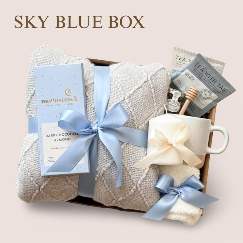 Mother's Day Gift idea, Best Mom Gift Box, Happy Mother's Day Gift for Her, Personalized Gifts for Her, Classy Gift Basket for Women 1. SKY BLUE BOX