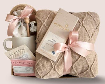 Fall Hygge Gift Box – Warm & Cozy Care Package for Her, Thinking of You, Get Well Soon, Sympathy Gift, Sending Hugs, Autumn Self-Care Kit