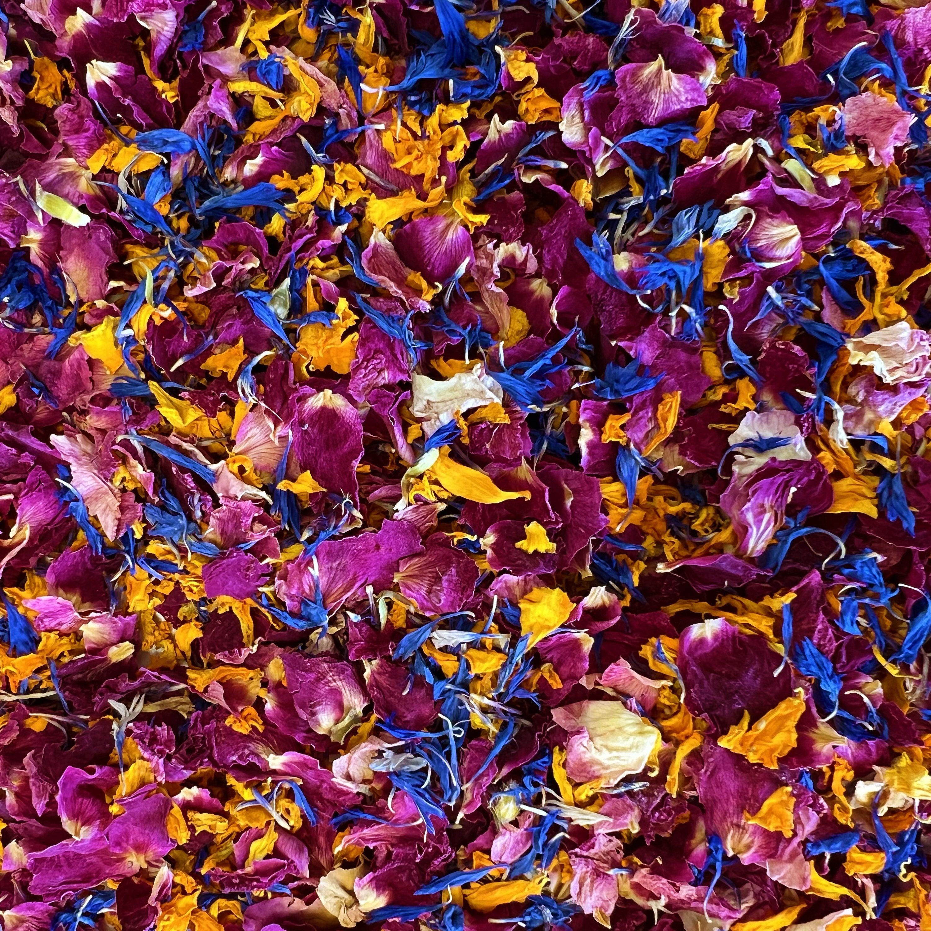 Freeze-Dried Edible Flowers (Mini Roses & Mixed Flower Petals)